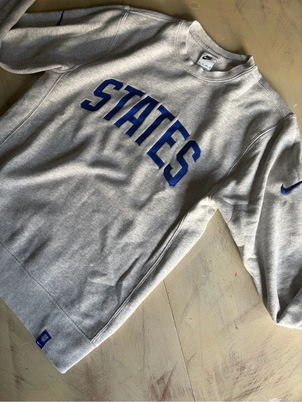Mens Nike Embroidered USA States Sweater Gray Size XS, free shipping